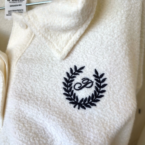 Cream Terrycloth 2-Piece Set with Striped Detail – Cozy & Chic - Picture 6 of 8